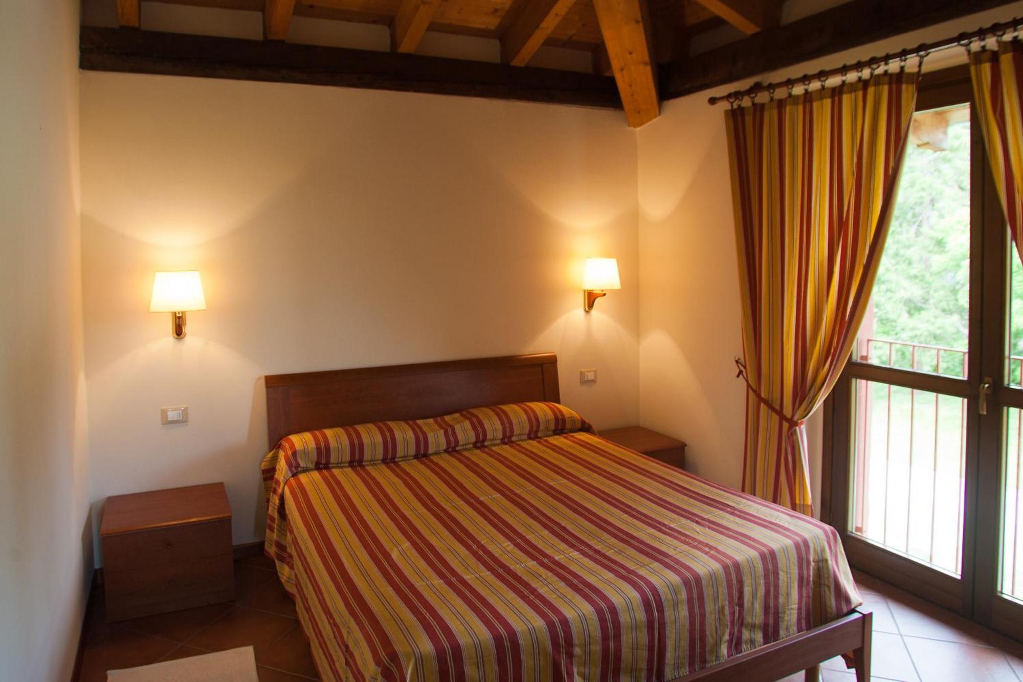Relais Ca Nova Guest House Bogogno Exteriér fotografie